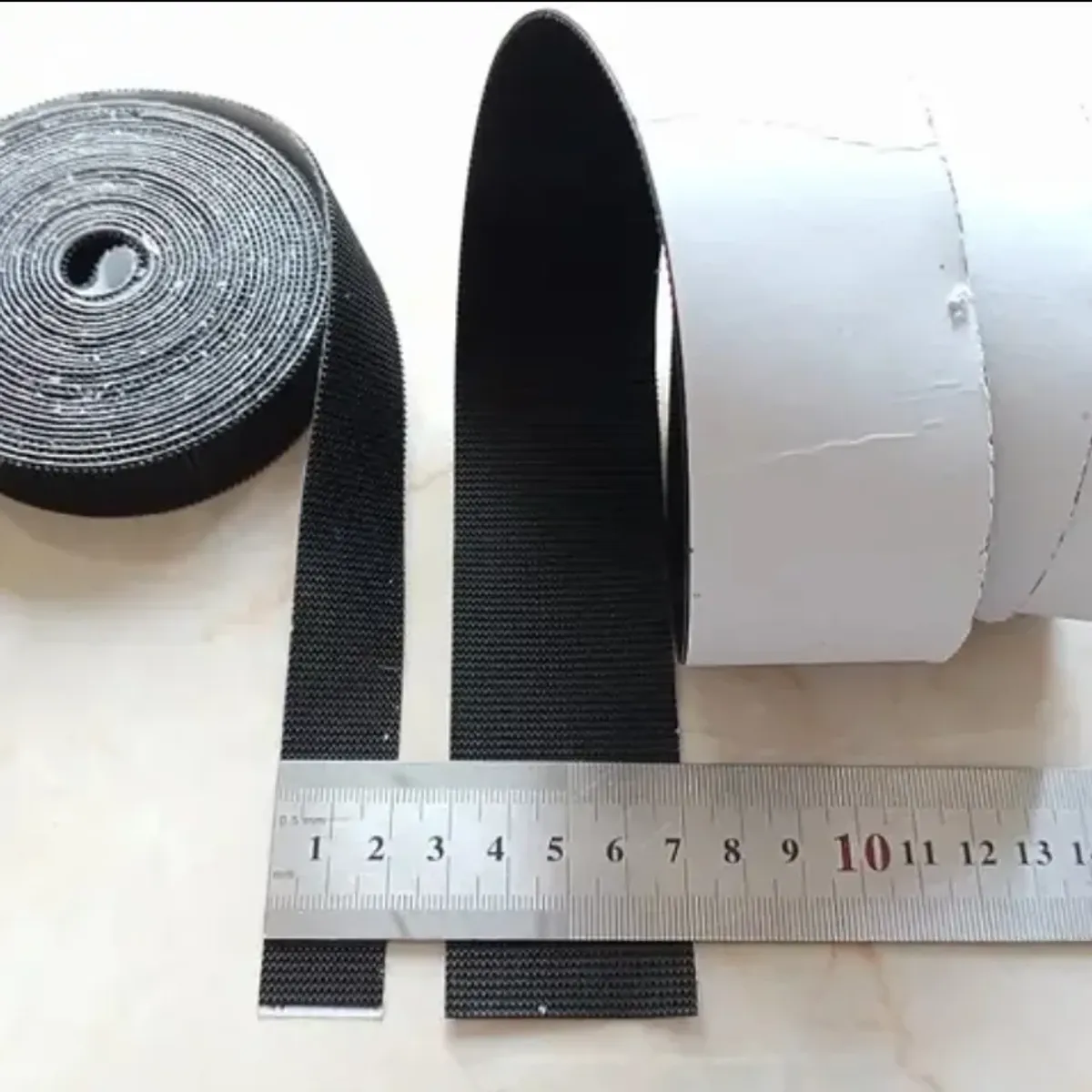 40"*83" Heavy Duty Fiberglass Velcro install Single Door Mesh.