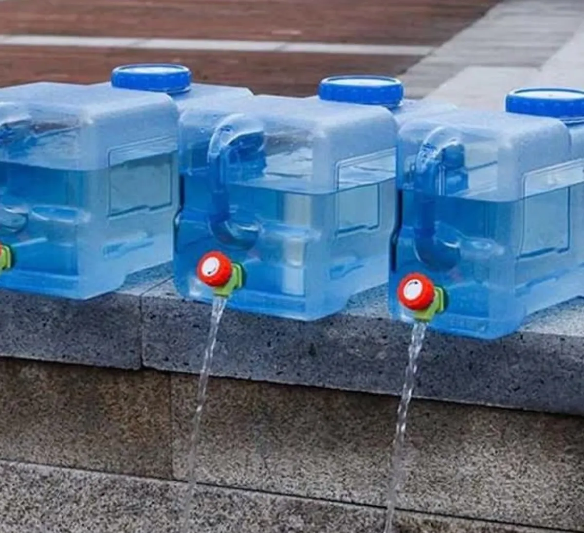 Water Bottle Dispenser, 3 Gallon, Blue, Plastic