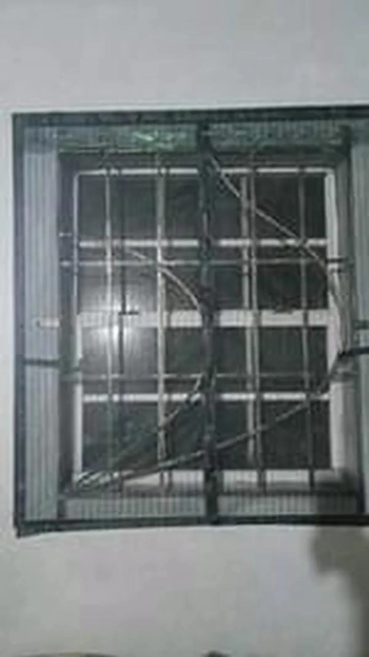Heavy Duty Fiberglass Velcro install Window Mesh., 44*48"