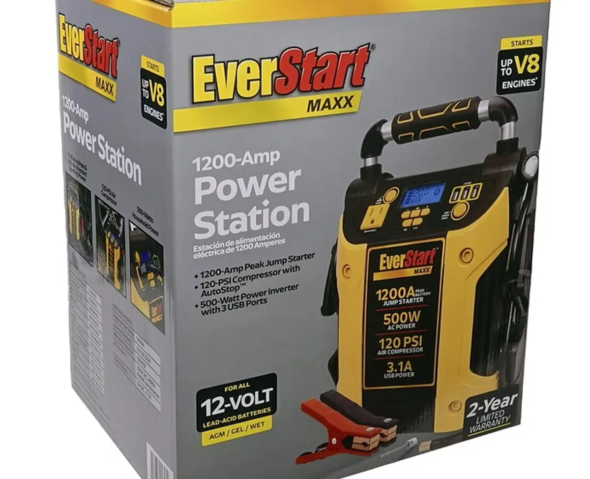 EverStart Maxx Portable 1200 Peak Amps 12v Jump Starter, Power Station, 500W Inverter, 120 PSI Digital Compressor -  enough power to start most vehicles (up to and including V8-powered cars and trucks)