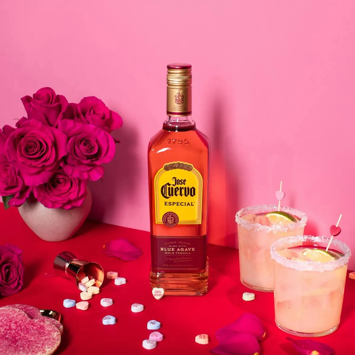 Jose Cuervo Oro Especial Tequila Bottle 750 mL