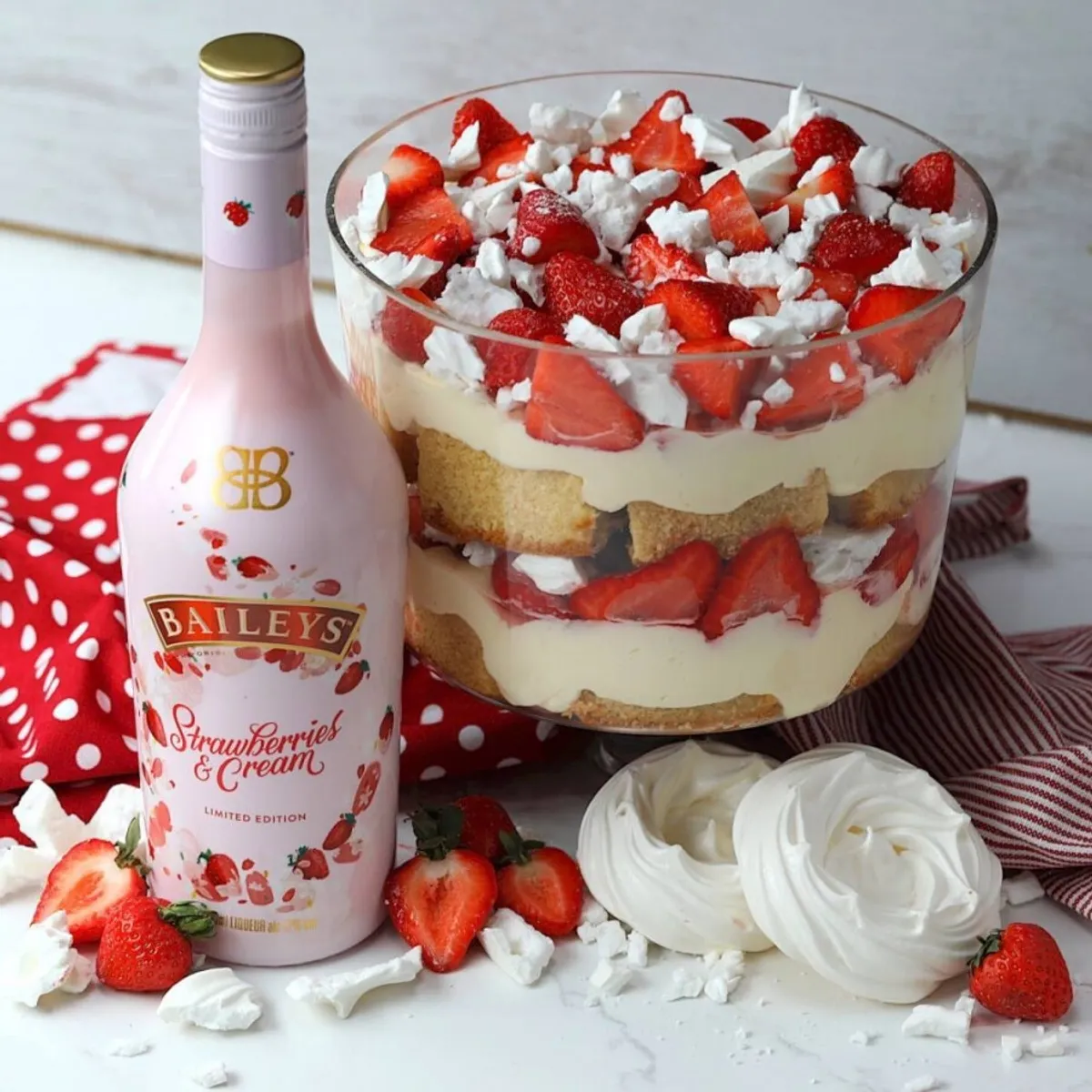 Bailey's Strawberry and Cream Flavored Liqueur 700 mL