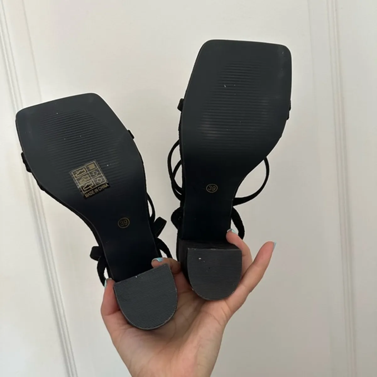 Women’s black high heels sandals, square toe chunky heel Size 40