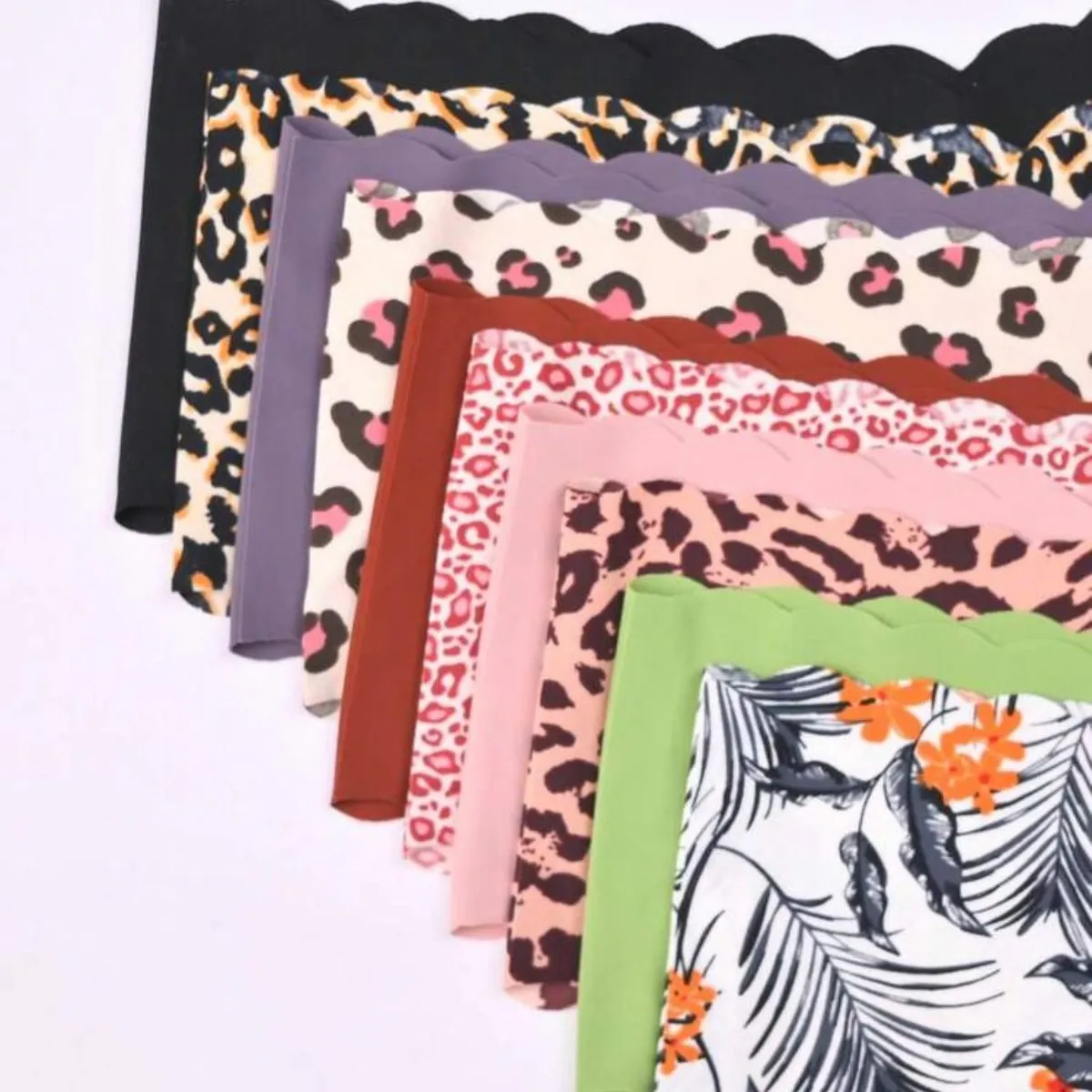 10pcs Women's Seamless Hipster Panties, Wavy Trim, Solid Colors & Printed, Comfortable Breathable Fabric, Sexy Seamless Underwear - Size S
