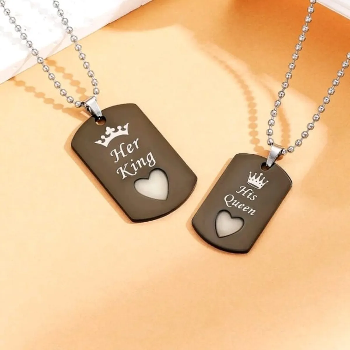 2pcs/Set Couple Matching Bracelets Crown Heart Love Glow HER KING & HIS QUEEN Stainless Steel Chain Charm