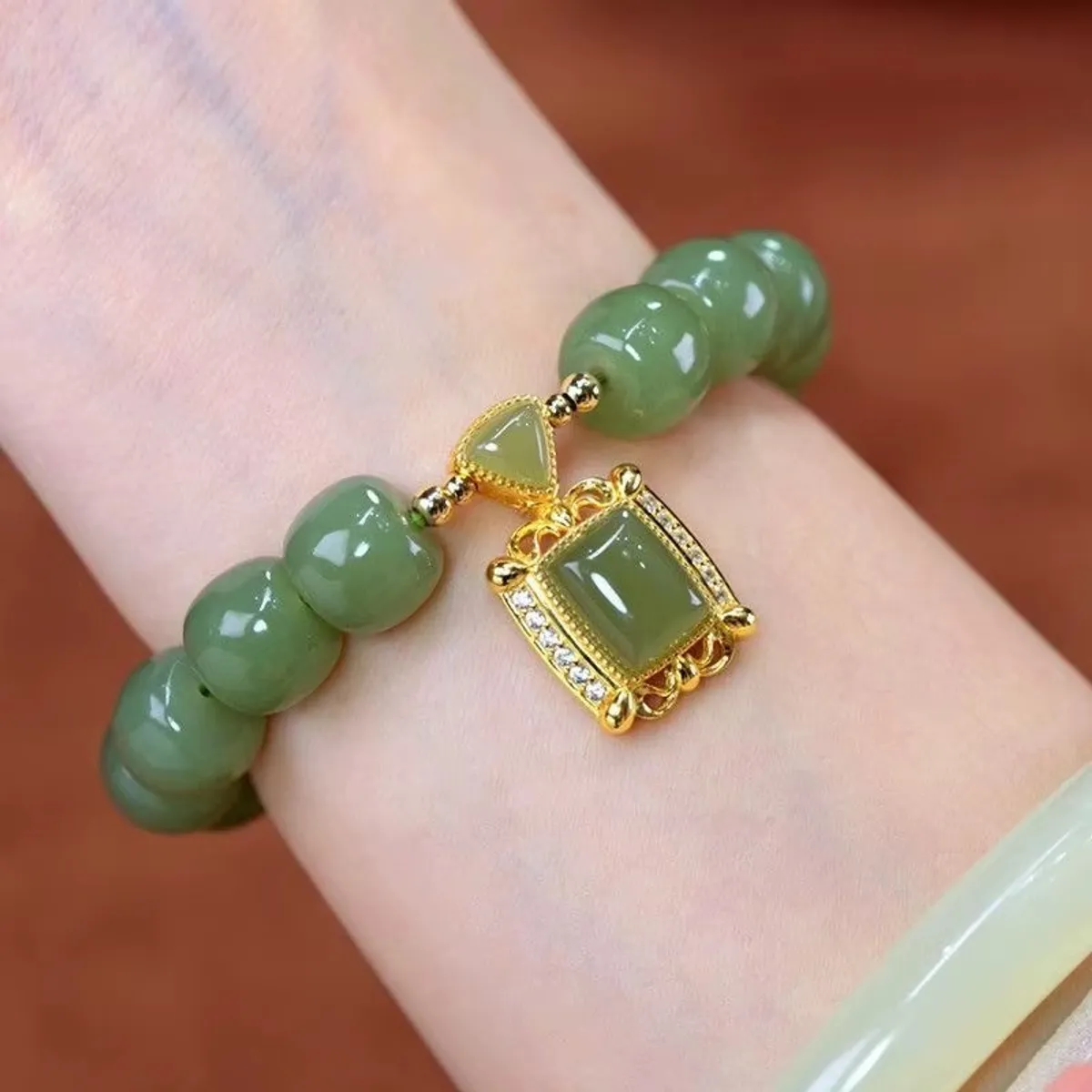 Wholesale Vintage Retro Jade Crystal Bracelet Green Glass Zircon Square Pendant Natural