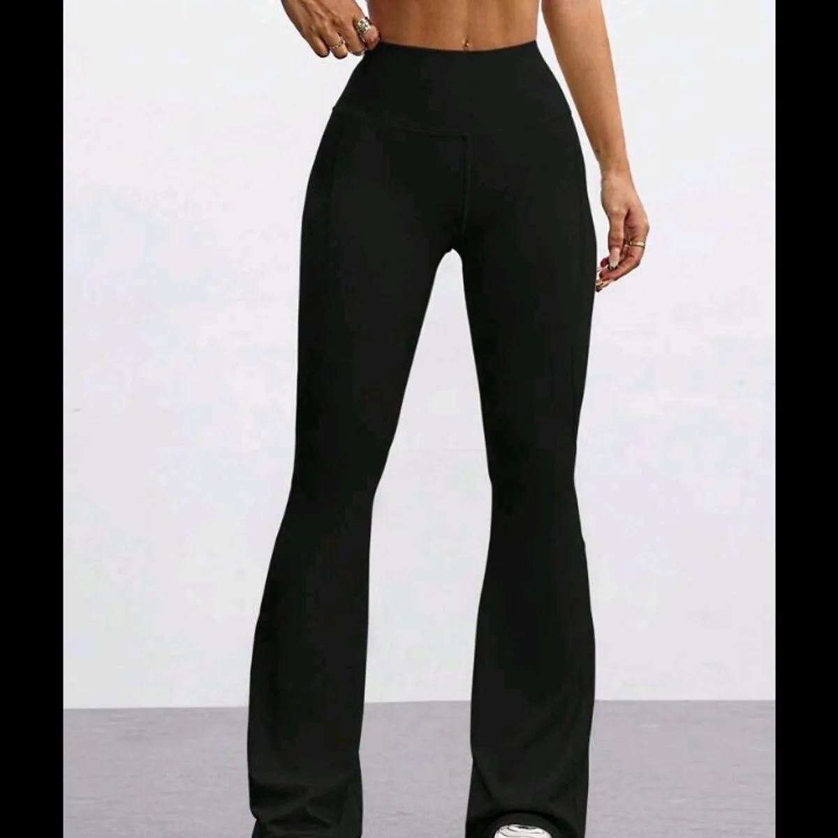 Casual Minimalist Butt-Lifting Peach Shaping Elegant Streetwear Three-Piece Set Body-Hugging High-Waisted Versatile Size L