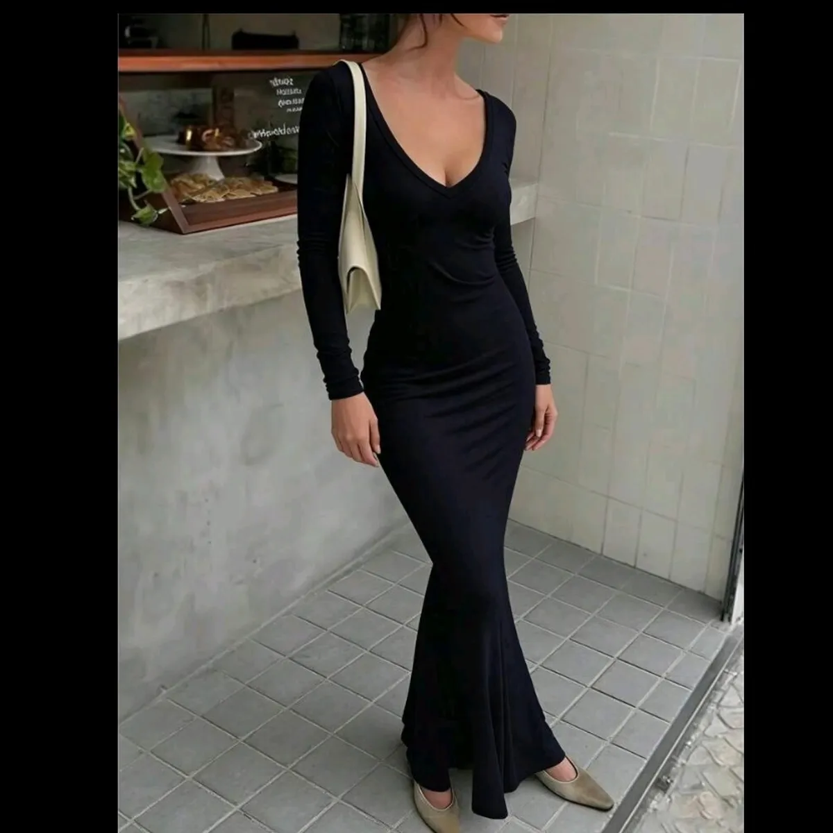 Women's Black  V-Neck Long Sleeve Slim Fit Dress - Size L