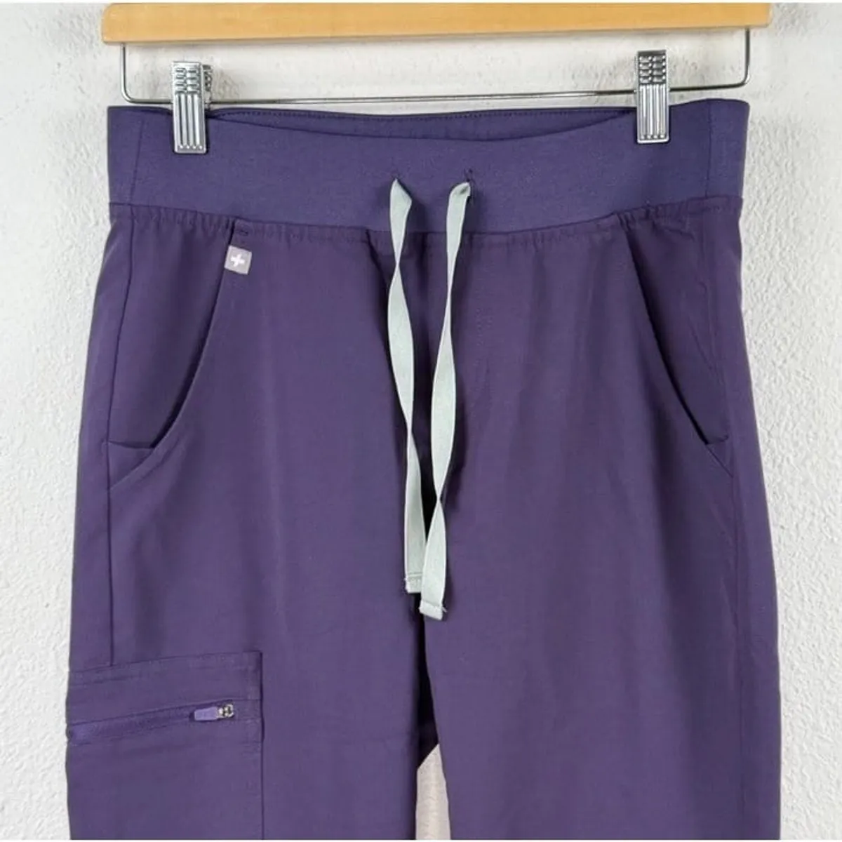 Women Zamora Jogger Scrub Pant Purple - Size: S