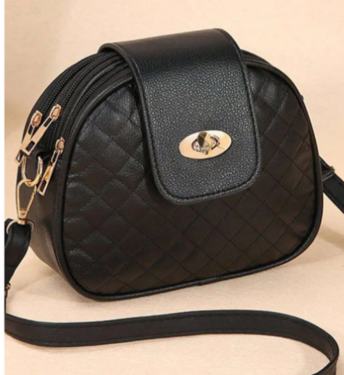 New Large Capacity Small Bag Female Fashion Senior Texture Female Crossbody Bag.