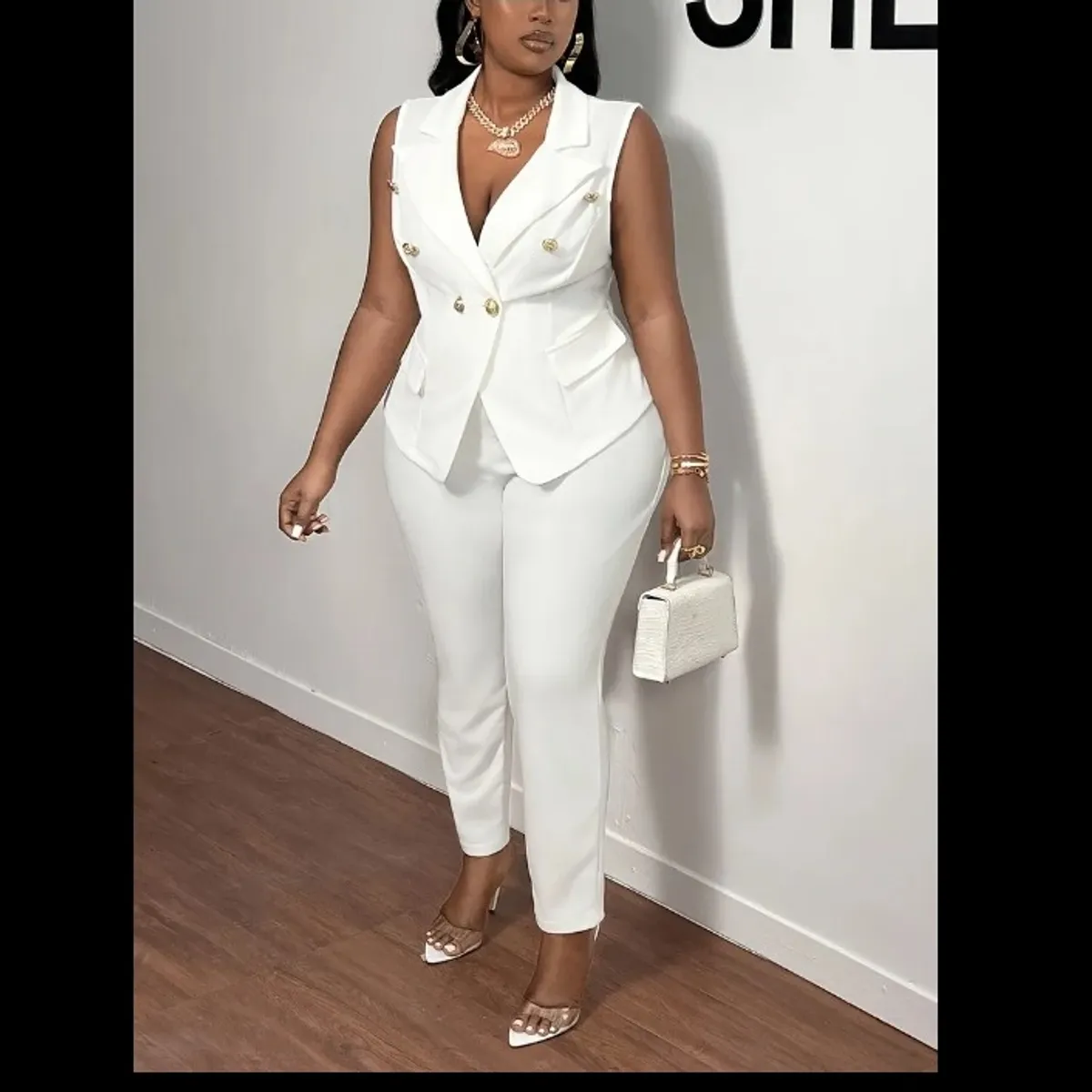 2pcs Set: Women's Plus-size White Blazer with Button-up Sleeveless Vest and Cropped Harem Pants. Size XL