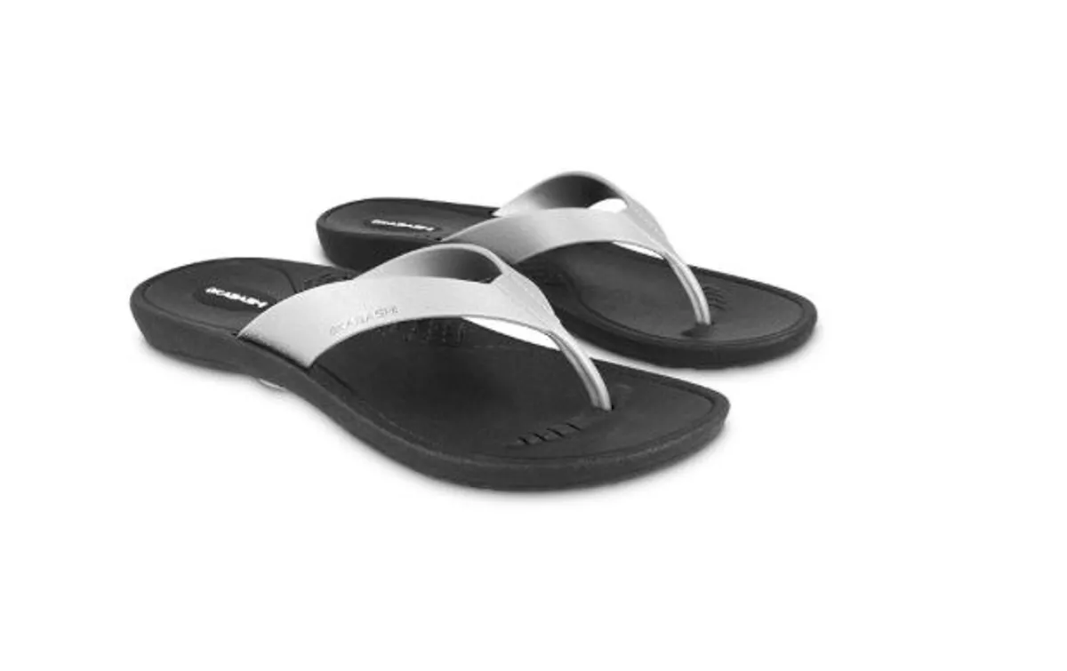 OKABASHI Women's Breeze Flip Flop | Contoured Footbed w/Arch Support for All-Day Comfort | Slip-Resistant & Waterproof | Sustainably W6.5