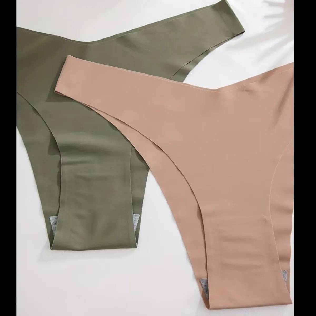 12pcs  Women's Seamless Panties - Size M