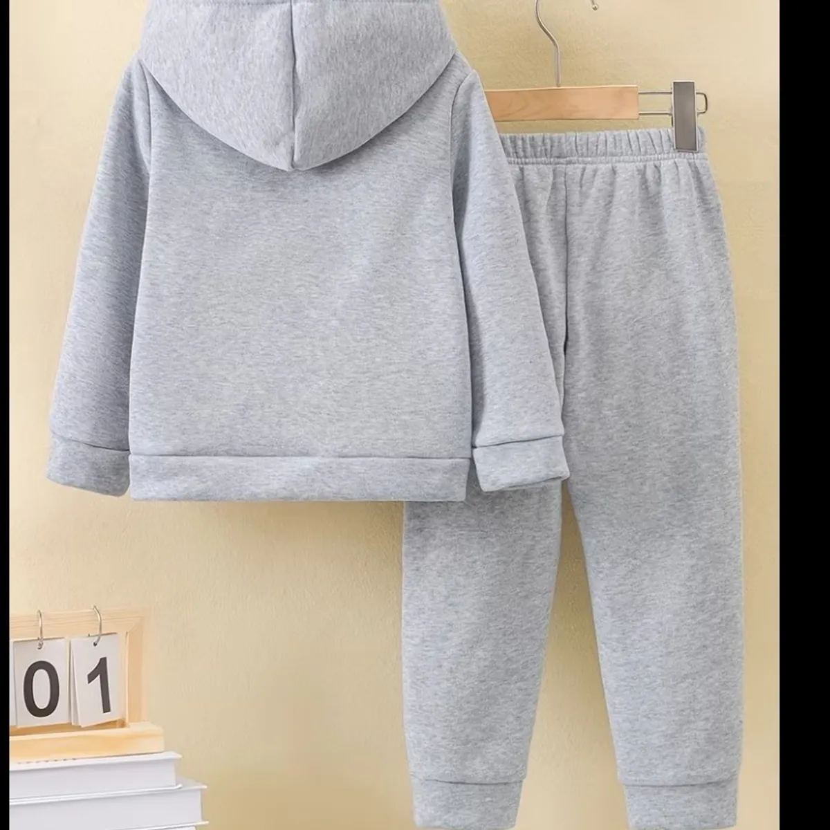 Boys' Grey Letter Pattern Print Warm Lined Hoodie and Jogger-Size 2-3Y