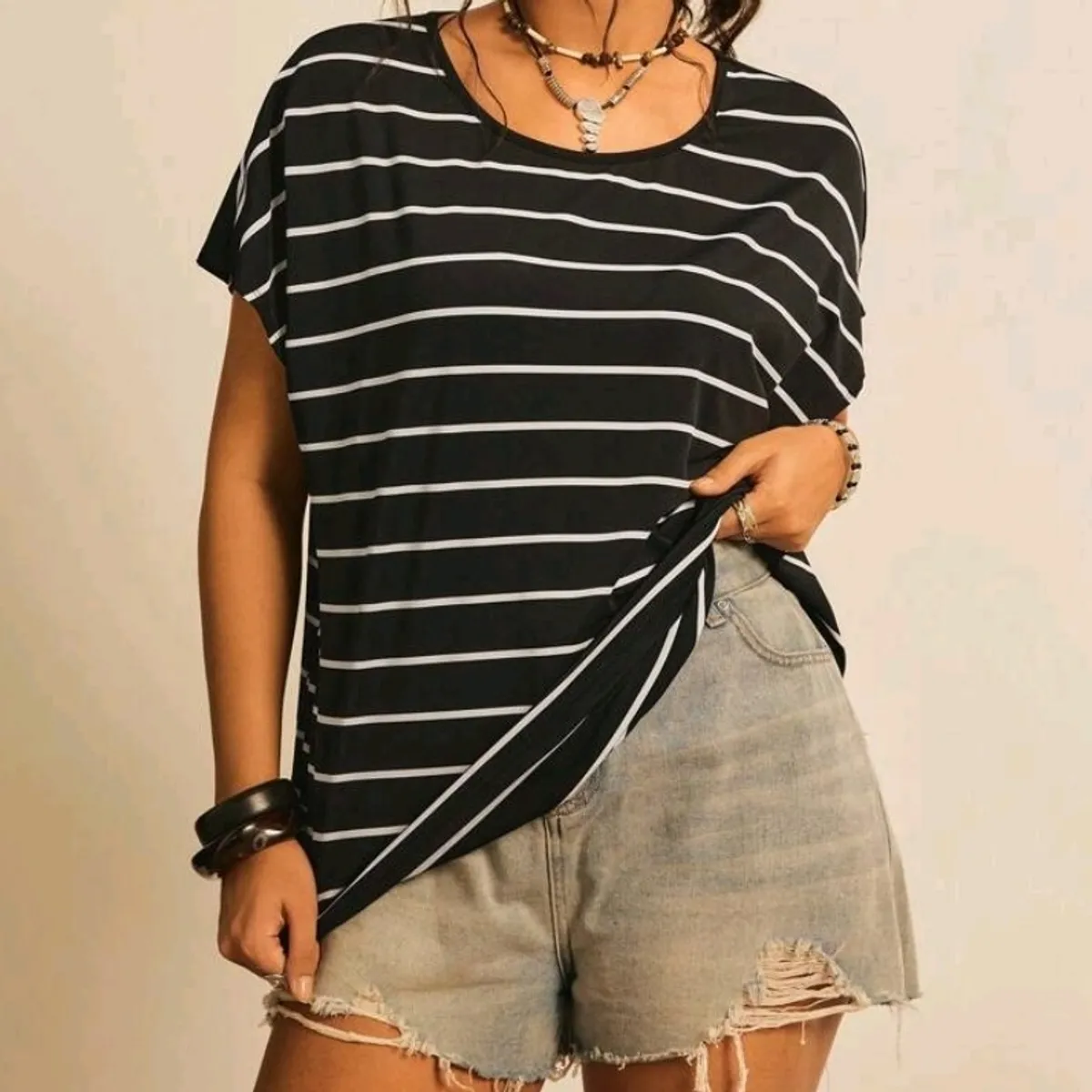 Women's Black & White Striped Short Sleeve Round Neck T-Shirts-Size 2XL