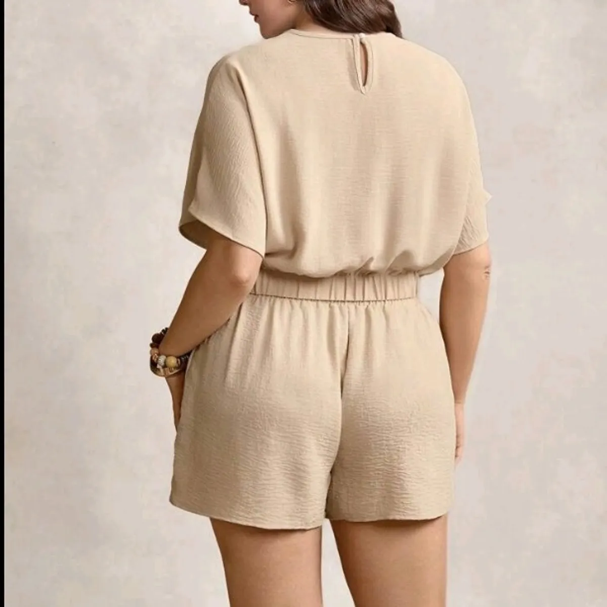 Women's  Brown Round Neck Short Sleeve Top And Knotted Shorts- Size 1XL
