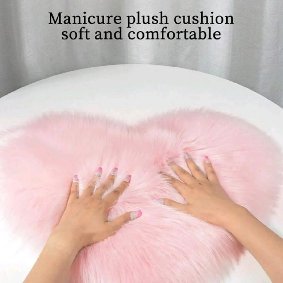 Pink Heart-Shaped Ins-Style Nail Art Photoshoot Props, Flat Lay Accessories, Fluffy Long Mat For Nail Polish Display & Live Streaming