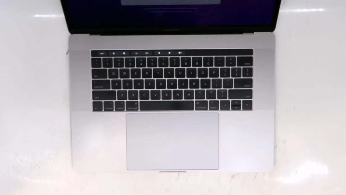 MacBook Pro 2017 '15inch' Touch Bar