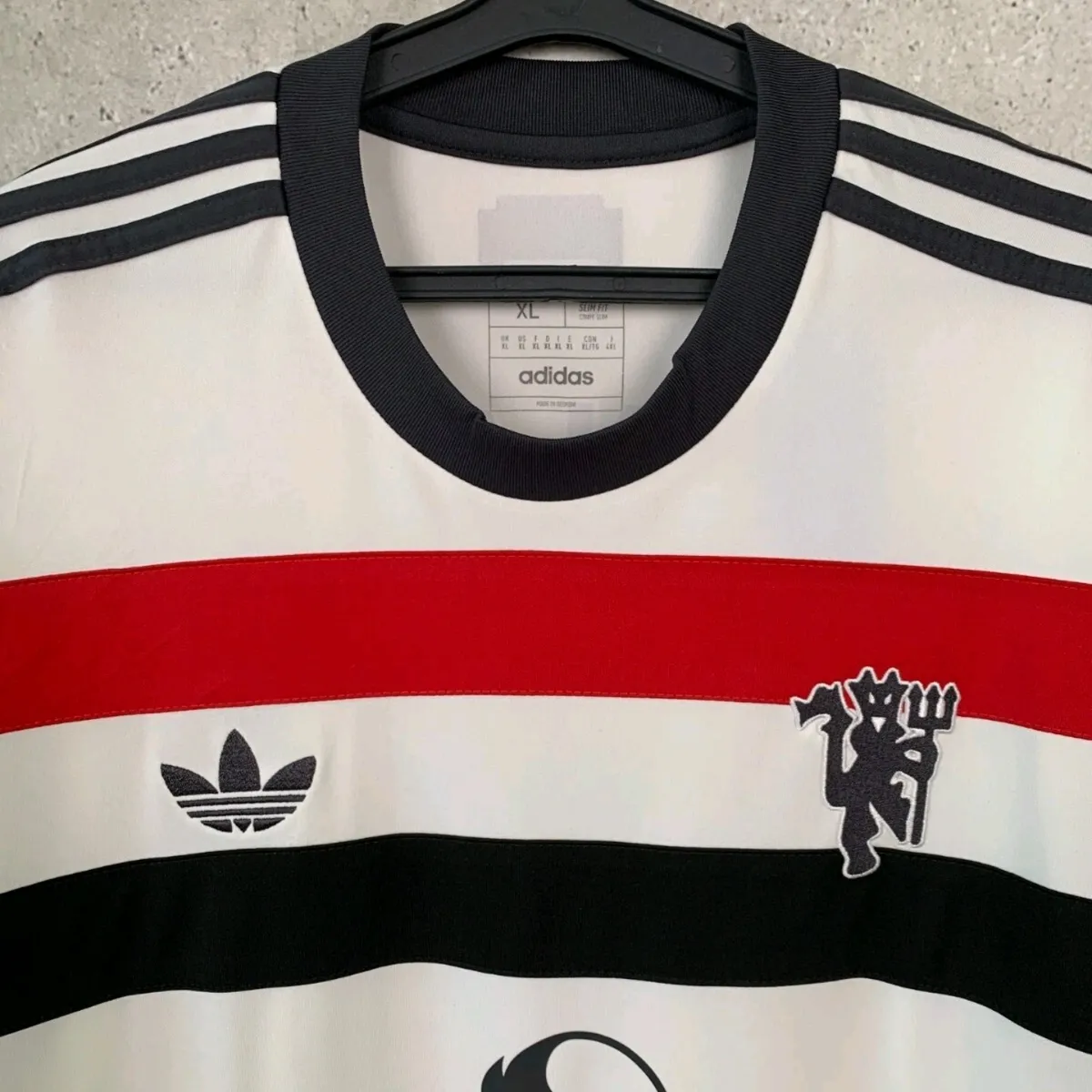 MANCHESTER UNITED 2024/25 3RD FOOTBALL SHIRT - Size: XL