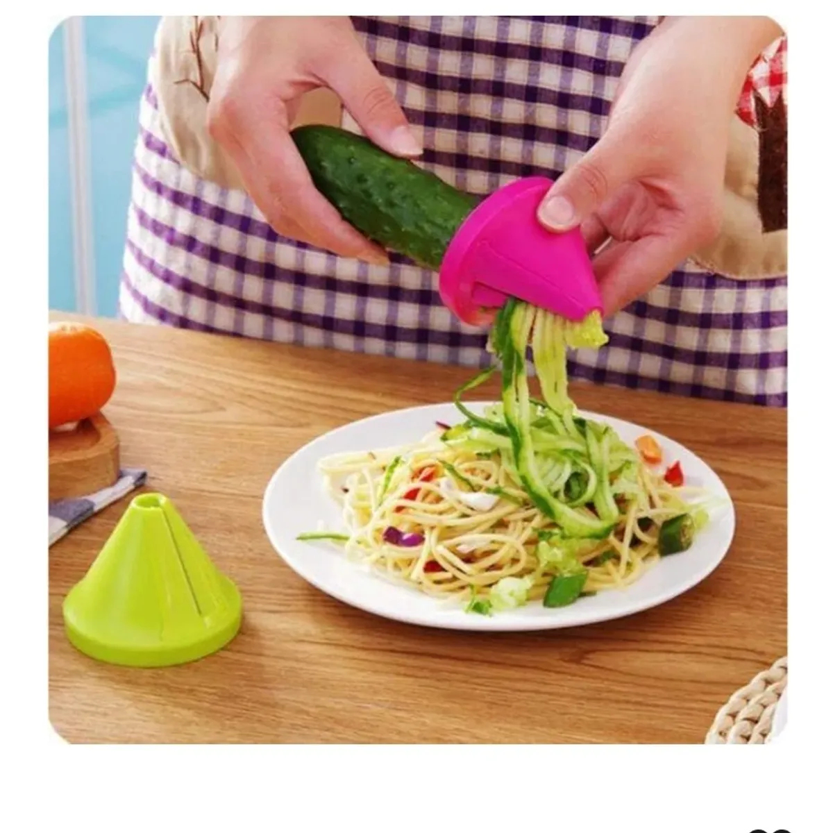 1pcs Spiralizer Vegetable Slicers, Handheld Spiralizer, Funnel Carrot Radish Cutter Shred Slicer Spiral Tools