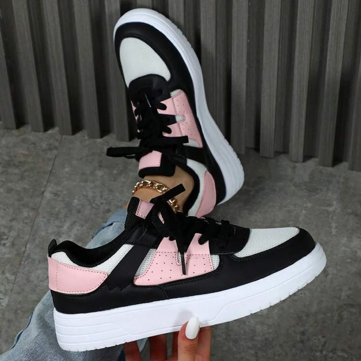 Women's Fashion Sneakers  -Size 7.5