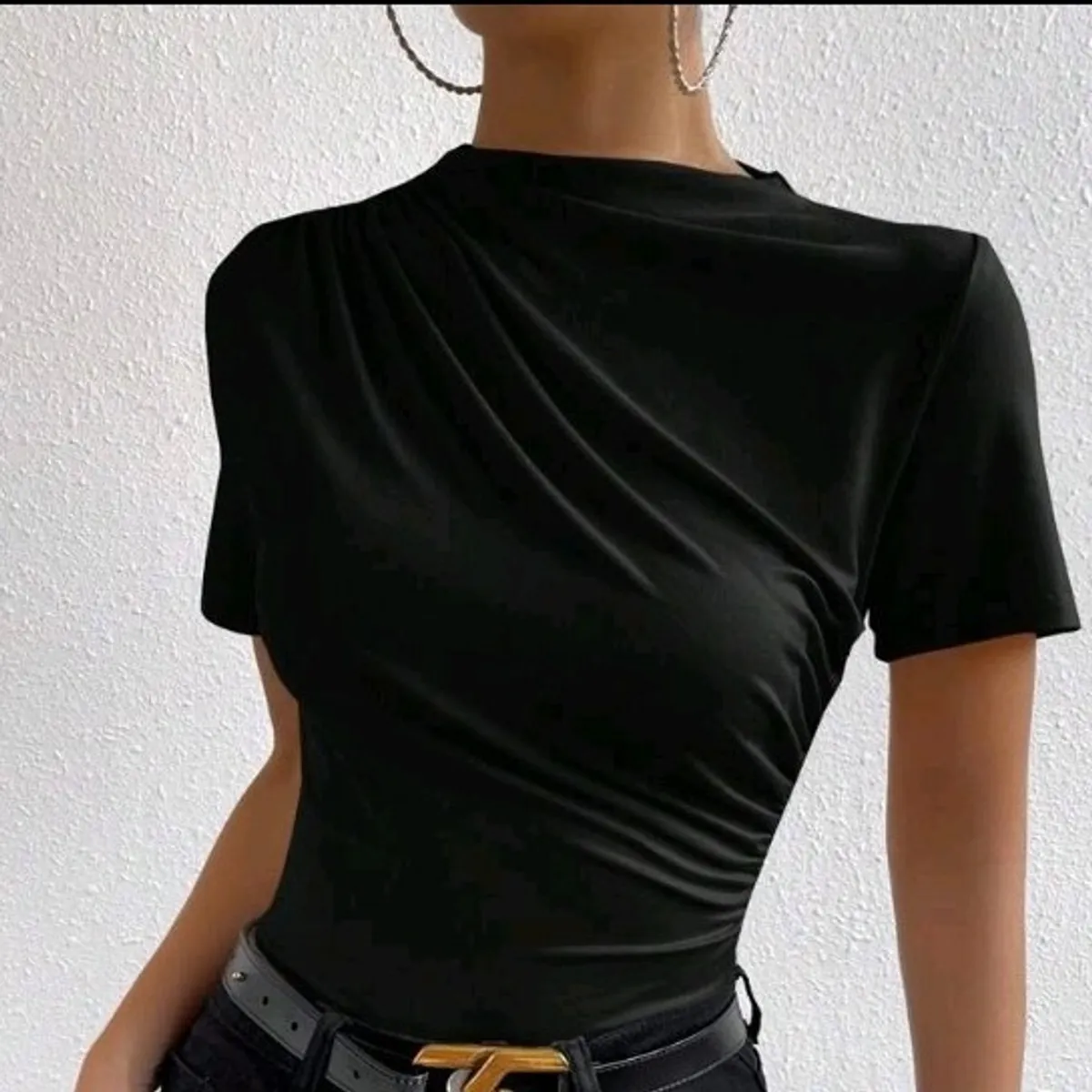 1 Black Ruched Mock Neck Tee-Size L