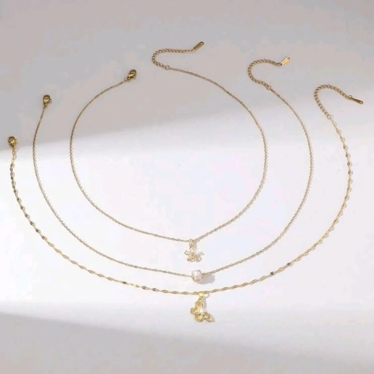 1pk Women's 3pcs Gold Butterfly, Flower & Rhinestone Ring Pendant  Necklace Set
