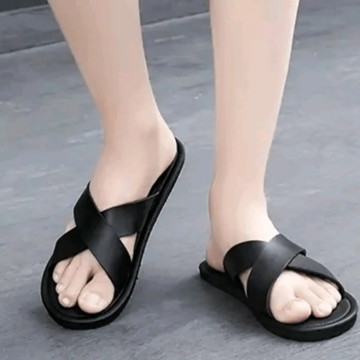 Men's Black Slide Sandals-Size 7/7.5