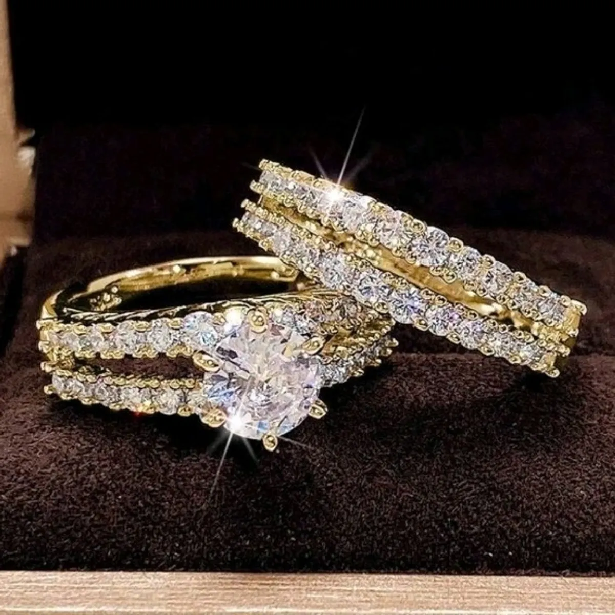 2Pcs/ Set Women's Gold  Wedding Band Engagement Ring Set- Size 7