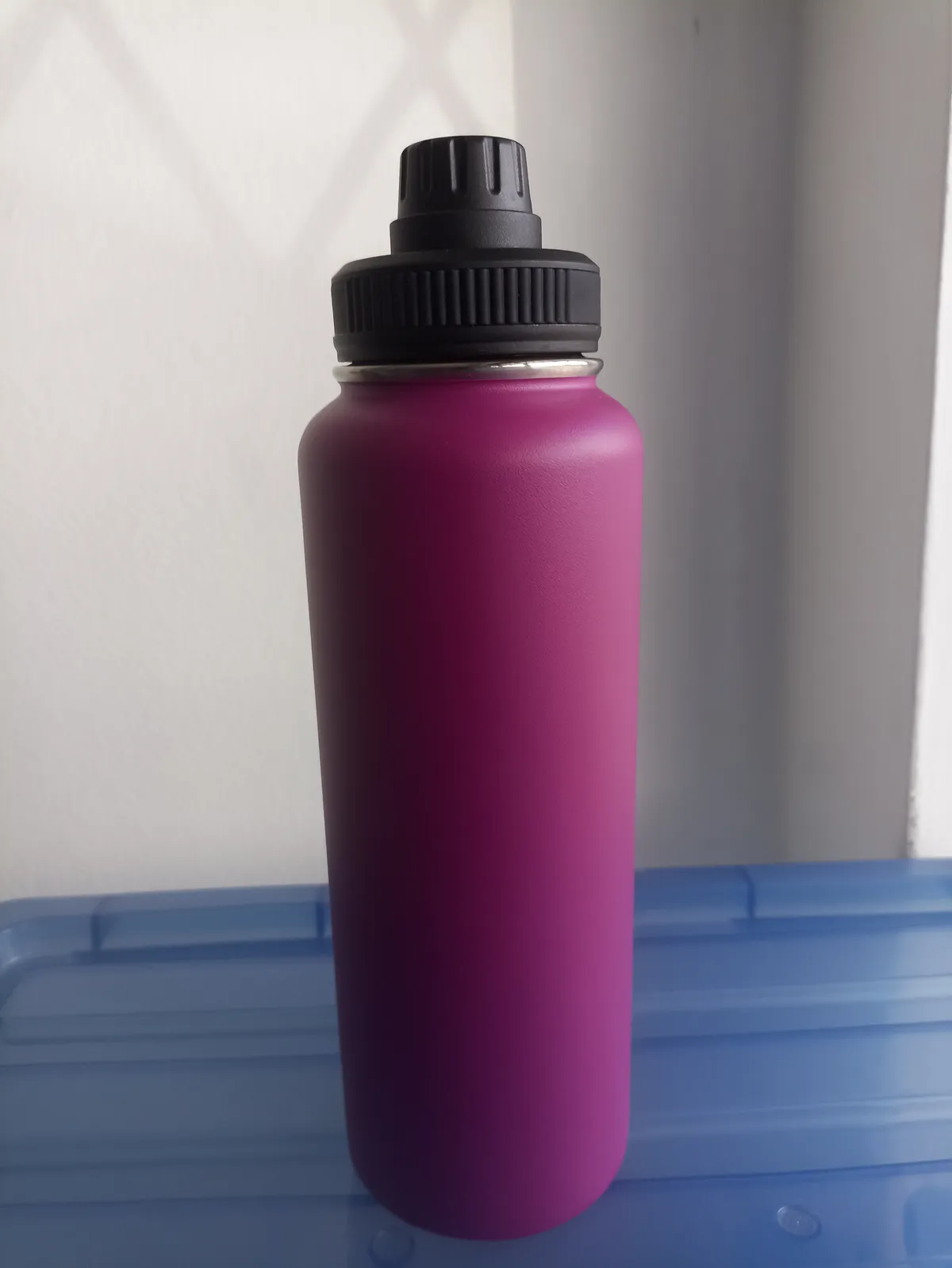 40oz Asst colour Stainless steel Water Bottle with Pouch, Extra lid, Straw and a bottle brush., Rose Pink