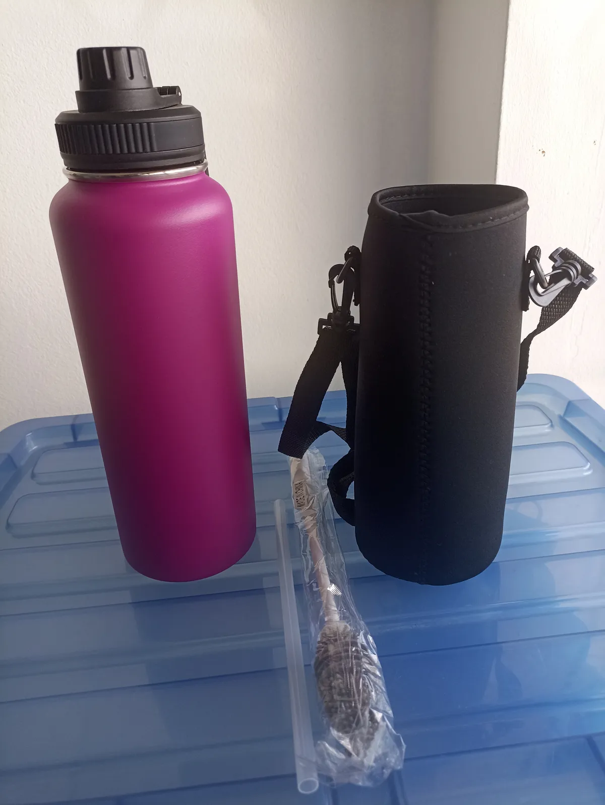 40oz Asst colour Stainless steel Water Bottle with Pouch, Extra lid, Straw and a bottle brush., Rose Pink