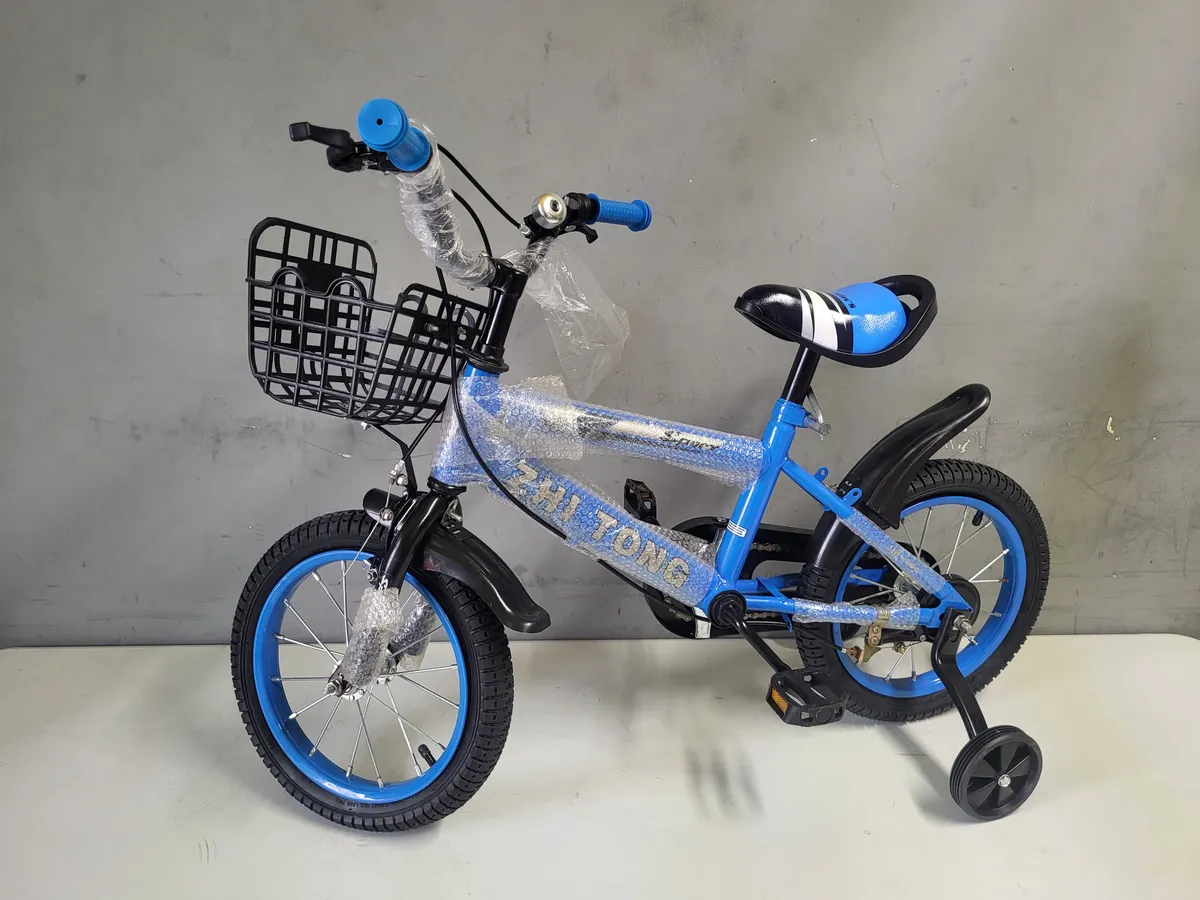 14" Bicycle with Training Wheels