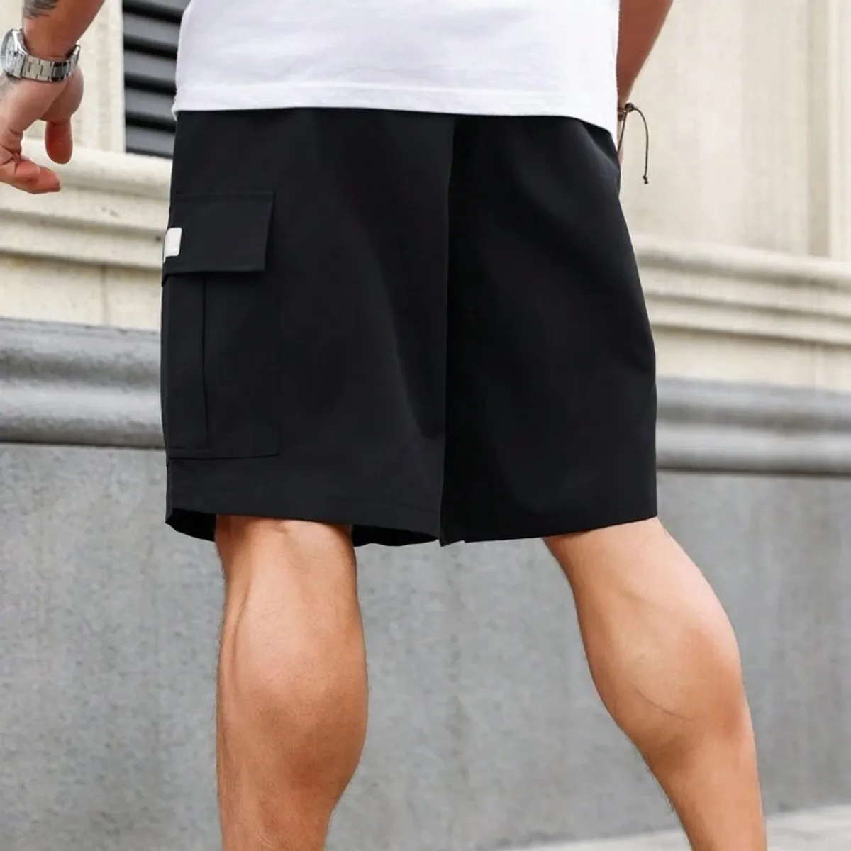 Manfinity Homme Plus Size Men's Cargo Simple Pocket Shorts Going Out Plain Casual Knee Shorts Plain Black Shorts-Size M