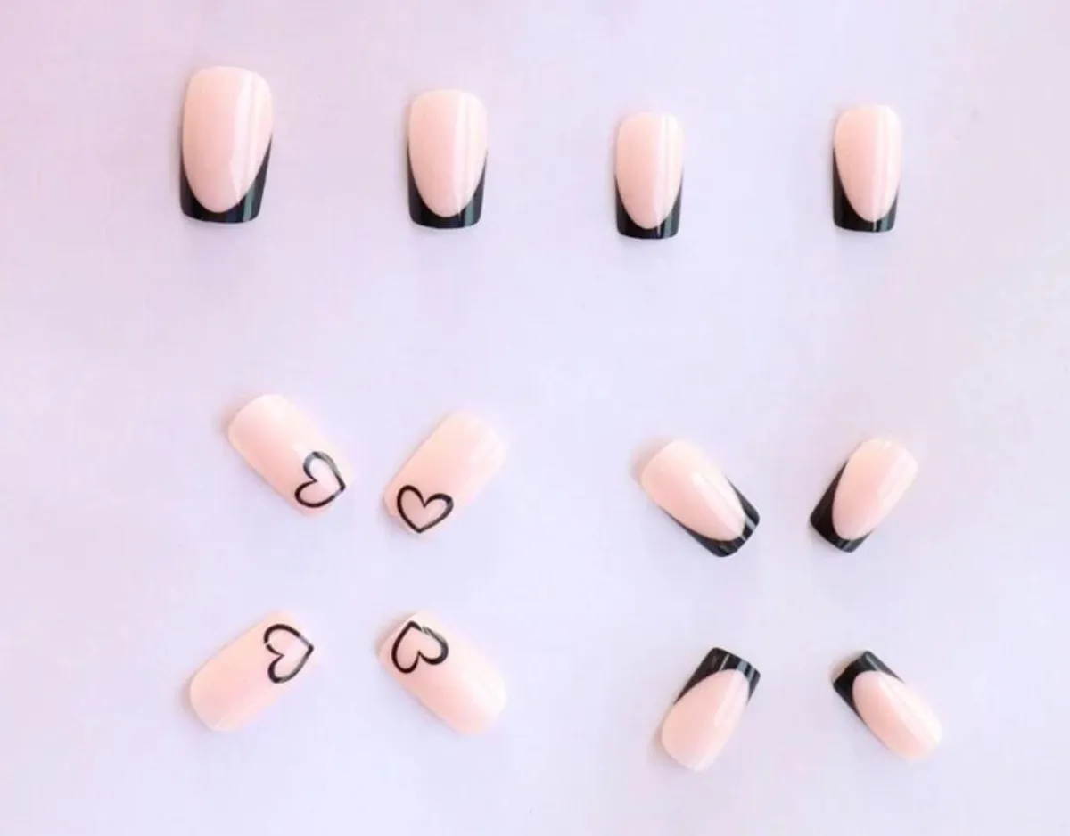 24 Glossy Long Square Fake Nails, Black French Tip Press On Nails With Heart Design