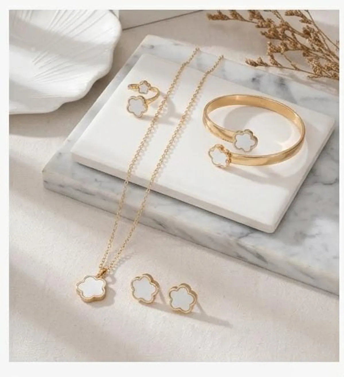 White Lucky Clover Jewelry Set For Girls, Teens, And Women: Necklace, Bracelet, Earrings, And Ring