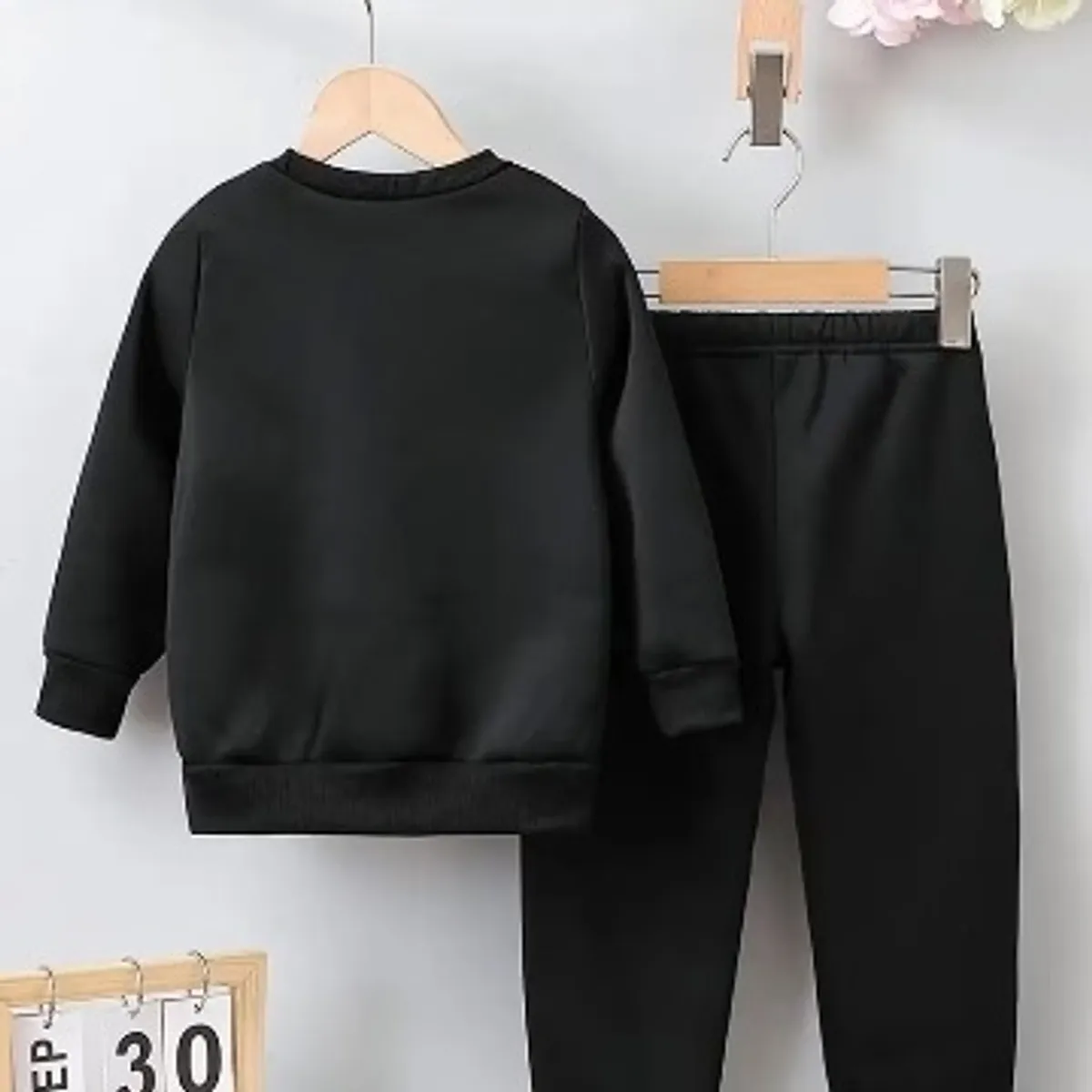 Girl  Black Heart shaped leopard print long sleeved jogging pants Set-Size 11Y