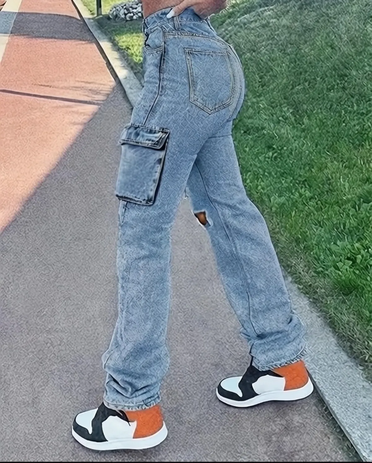 Women Ripped Cargo Jeans High-Waisted Straight-Leg Jeans- Size S