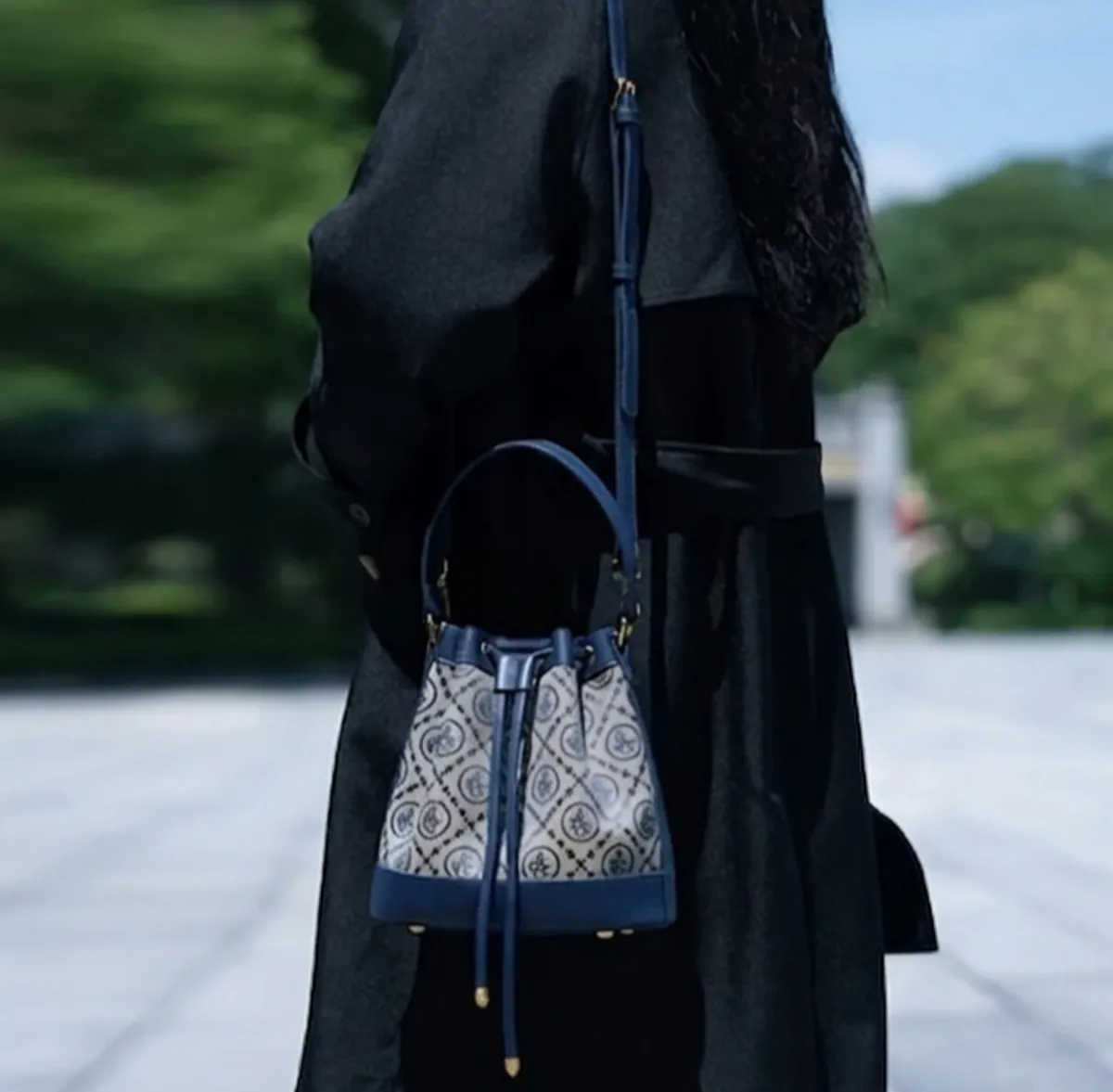 Handbag For Women Is Made of Exquisite Embroidered Fabric Features   Adjustable  Shoulder Strap, And A Mini Purse            (Colour Blue)