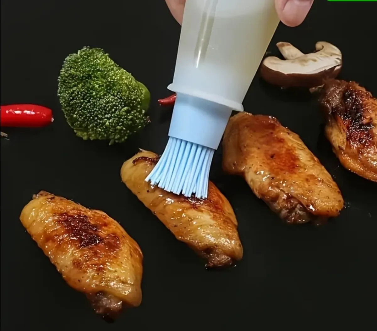Silicone Oil Bottle with Brush