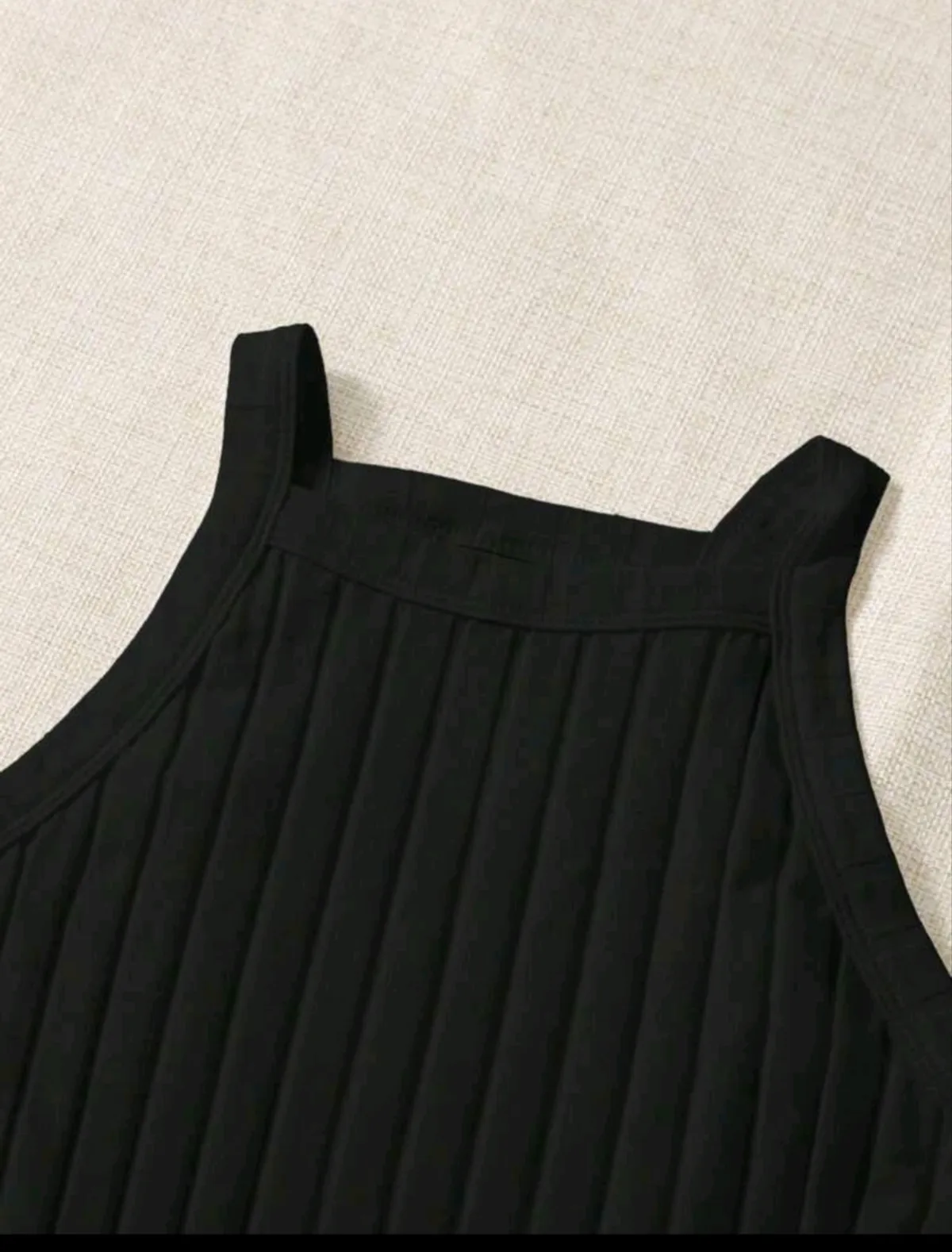 EZwear Women's Solid Color Knit Skinny Strap Tank Top -Size XL