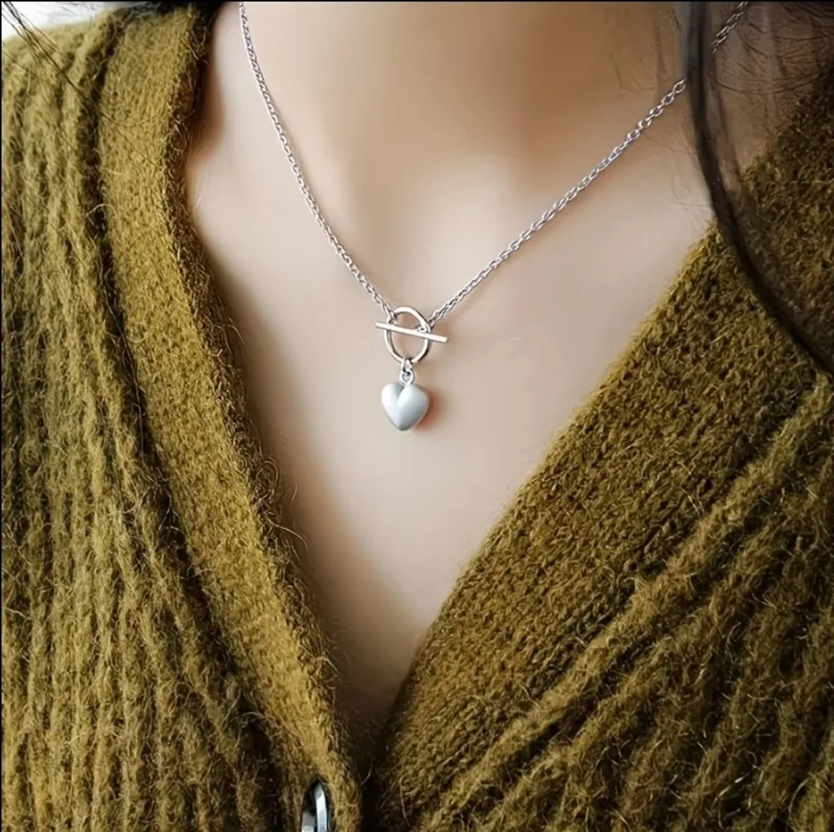Light luxury elegant cute ladies' casual fashion Silvery stainless steel heart pendant necklace