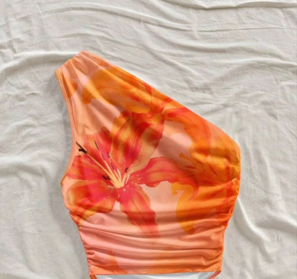 Women's Casual Vacation Style Tie-Dye Orange Lily And Flame Lily Tropical Floral Placement Print - Size S
