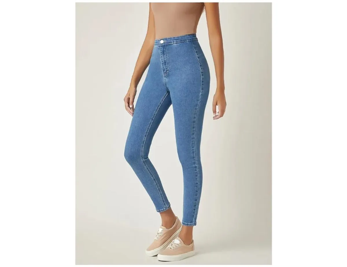 Women's High-Waist Jean Pant - Size L