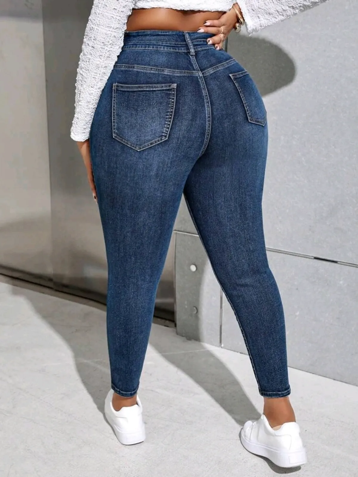 Women's Plus Size High Waisted Slim Fit Denim Jeans - Size 2XL