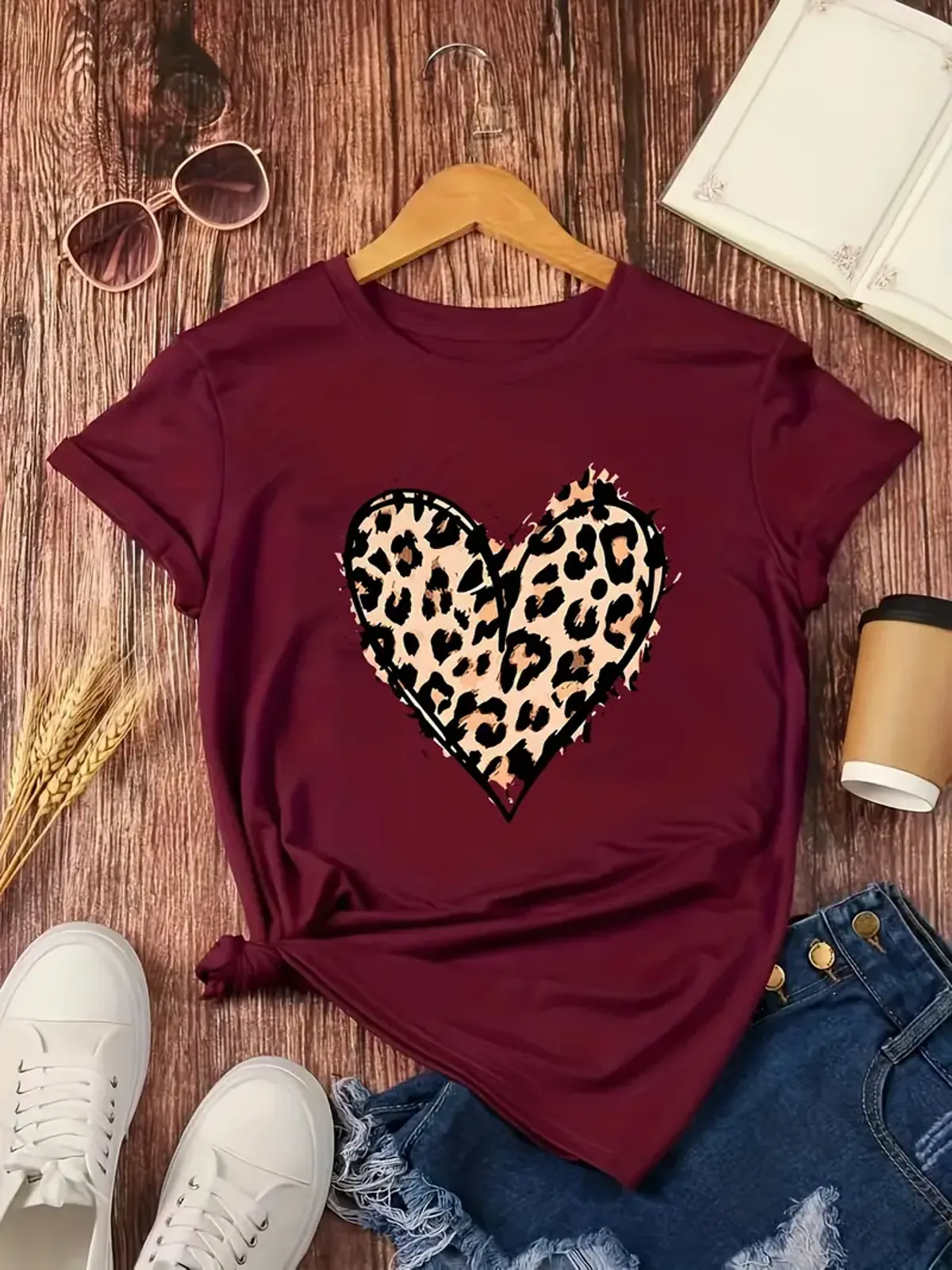 Leopard Print Heart Pattern Short Sleeve T-Shirt - Size M