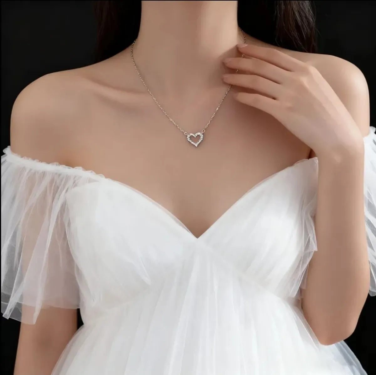 Light Luxury Love Necklace Feminine Temperament Heart Necklace Sweet Clavicle Chain