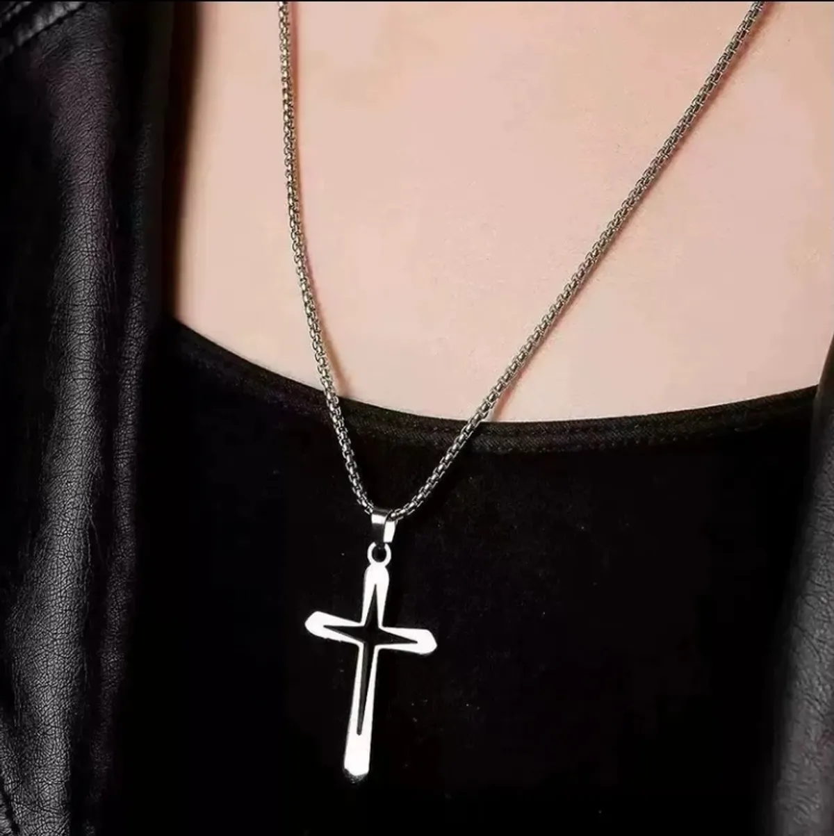 1pc New Women's Stainless Steel Hollow-Out Starlight Cross Pendant Necklace