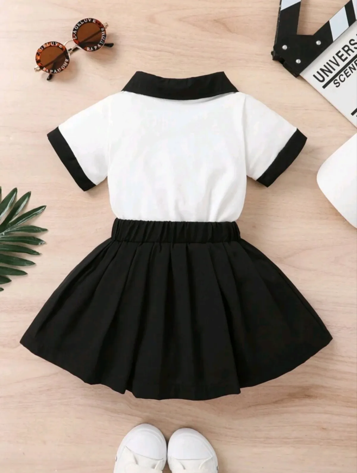 2PCS Young Girl Summer Party/Casual Collared Half-Buttoned Top And Pleated Skirt Set With Letter Print - Size 5Y