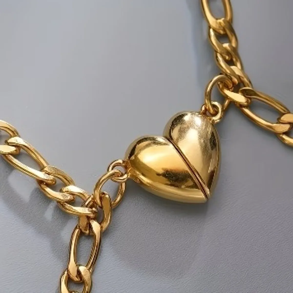 2pcs Gold Heart-shaped Couple Bracelets Set