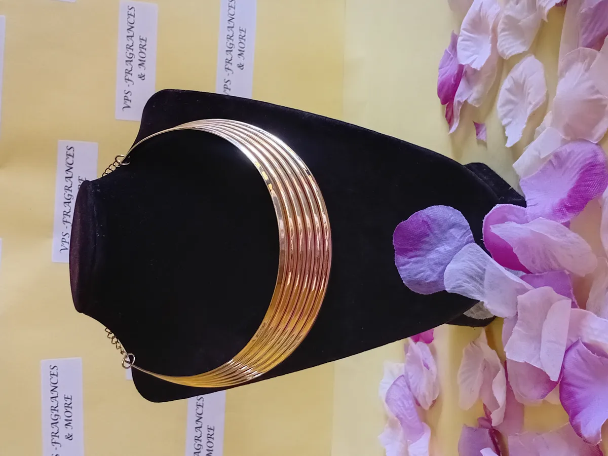 NECKLACE  GOLD